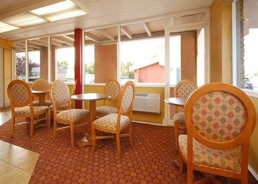 Rodeway Inn Bellevue Restaurant photo
